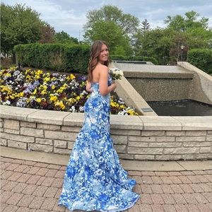 Sherri Hill Prom dress